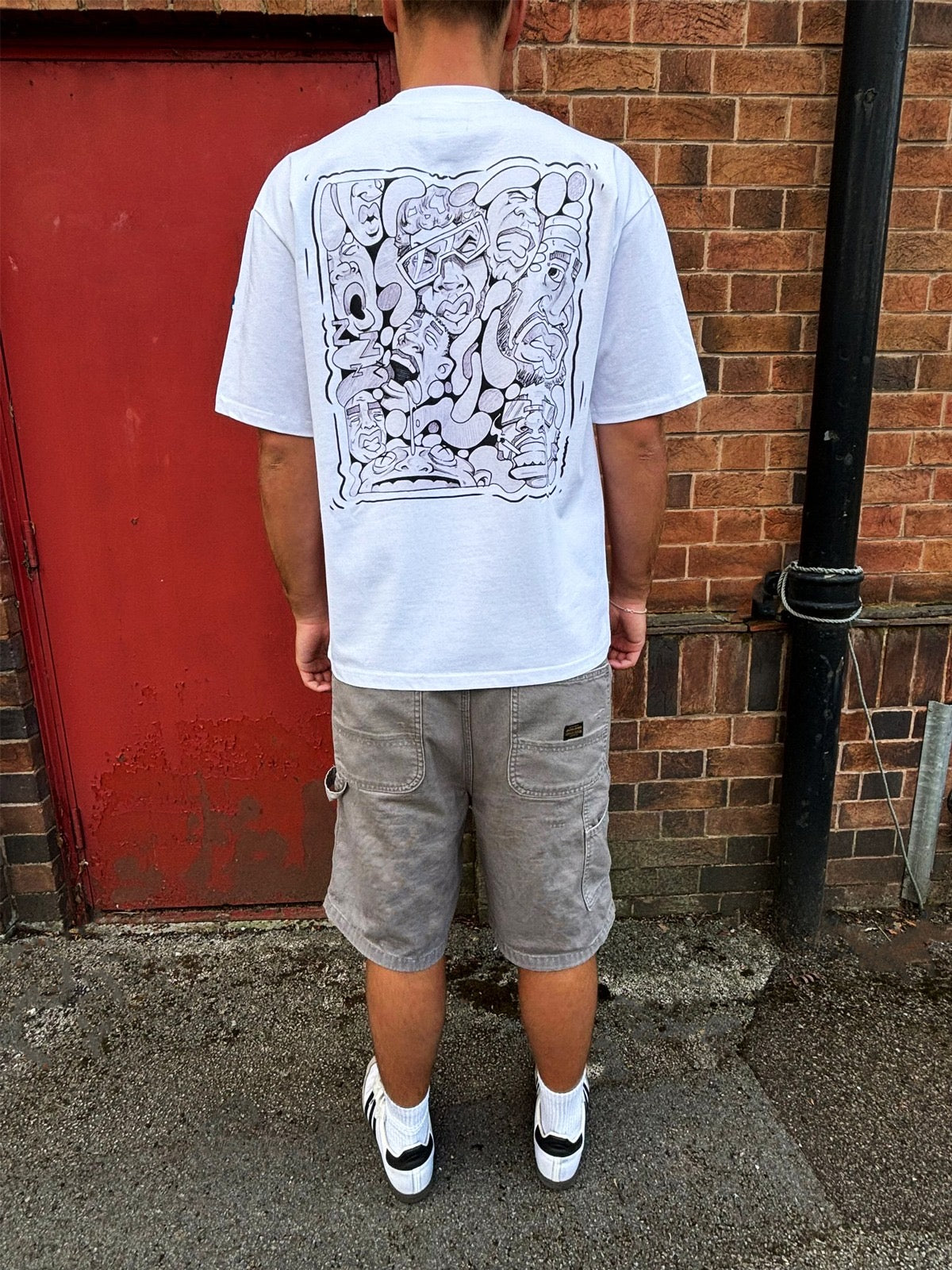 FACES TEE