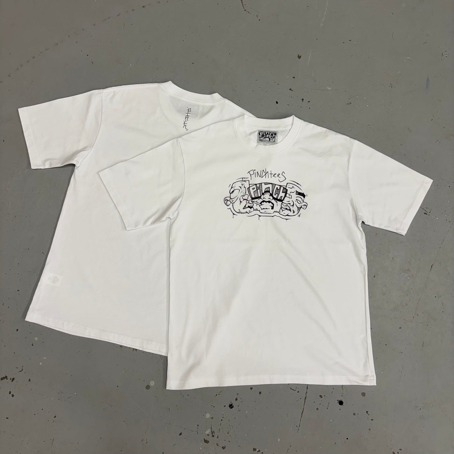 THREE FACES TEE